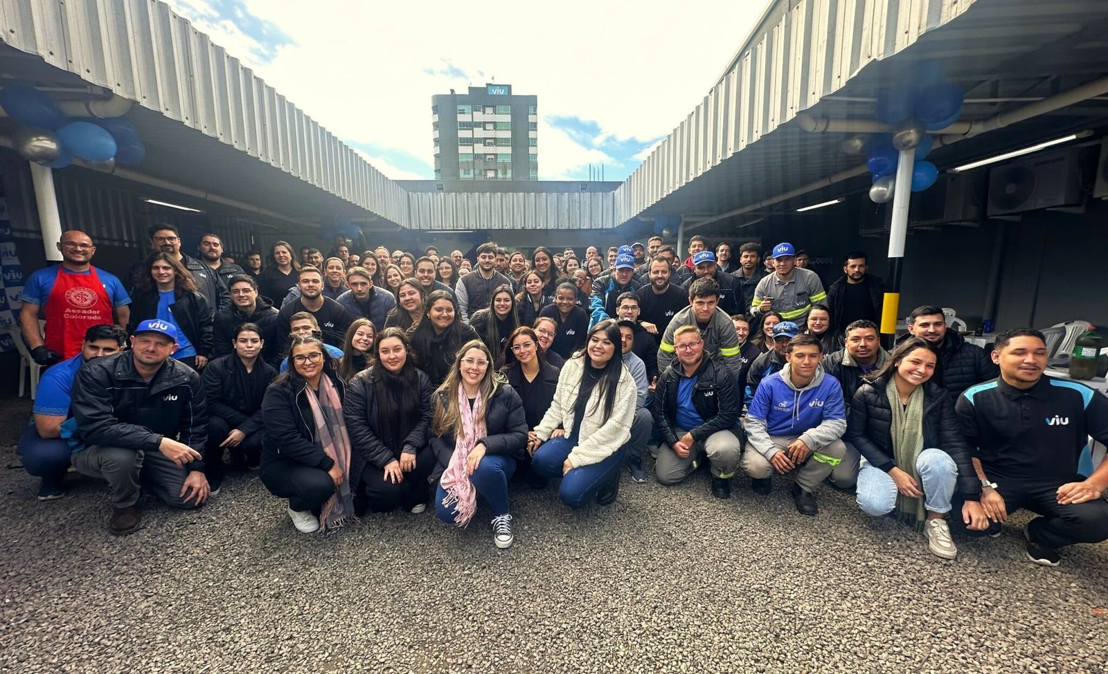 Viu Internet celebra 18 anos com comemoração especial entre colaboradores